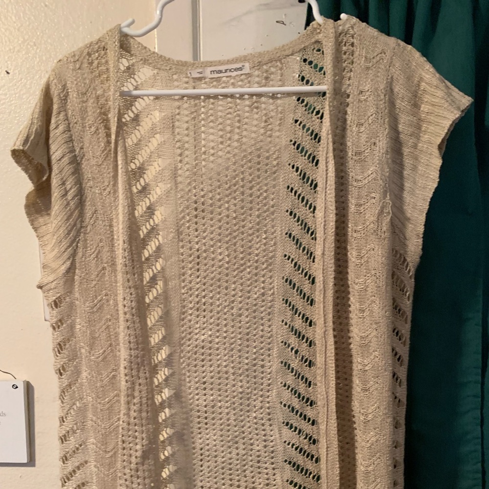 Maurices top